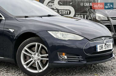 Лифтбек Tesla Model S 2013 в 