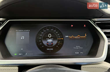 Лифтбек Tesla Model S 2013 в 