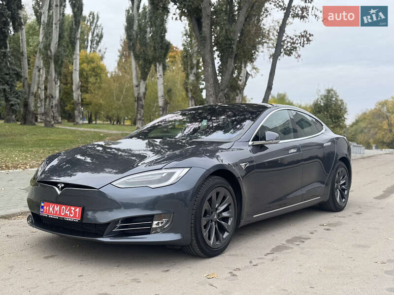 Ліфтбек Tesla Model S 2020 в Запоріжжі