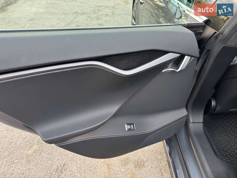 Лифтбек Tesla Model S 2020 в Запорожье фото 24 Лифтбек Tesla Model S 2020 в Запорожье