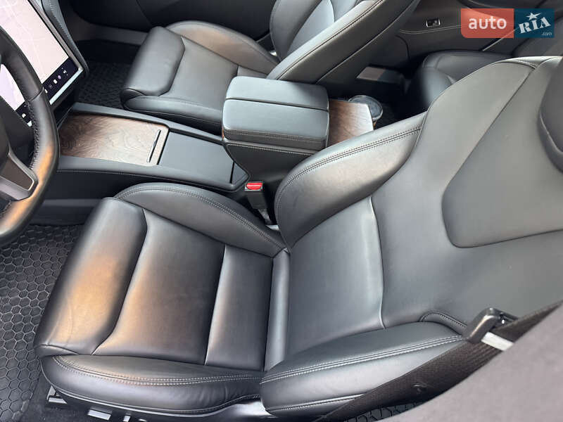 Лифтбек Tesla Model S 2020 в Запорожье фото 32 Лифтбек Tesla Model S 2020 в Запорожье