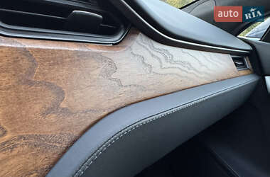 Лифтбек Tesla Model S 2020 в Запорожье фото 42 Лифтбек Tesla Model S 2020 в Запорожье