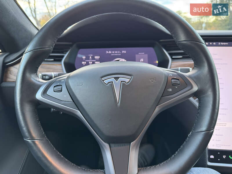 Ліфтбек Tesla Model S 2020 в Запоріжжі