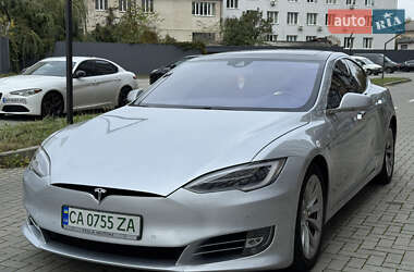 Лифтбек Tesla Model S 2016 в 