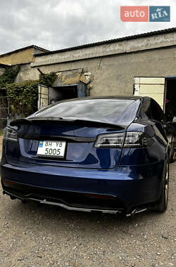 Ліфтбек Tesla Model S 2021 в 