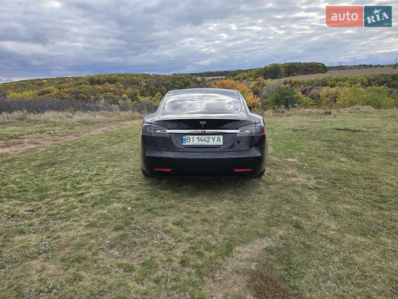 Ліфтбек Tesla Model S 2016 в Полтаві фото 7 Ліфтбек Tesla Model S 2016 в Полтаві