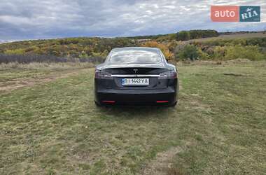 Ліфтбек Tesla Model S 2016 в 