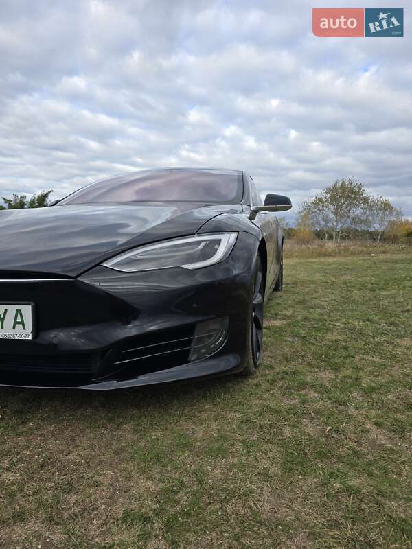 Ліфтбек Tesla Model S 2016 в Полтаві фото 10 Ліфтбек Tesla Model S 2016 в Полтаві