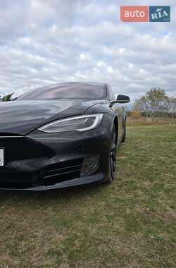 Ліфтбек Tesla Model S 2016 в 