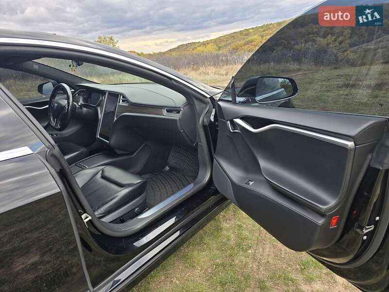 Ліфтбек Tesla Model S 2016 в Полтаві фото 14 Ліфтбек Tesla Model S 2016 в Полтаві