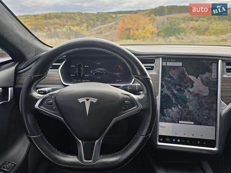 Ліфтбек Tesla Model S 2016 в Полтаві фото 12 Ліфтбек Tesla Model S 2016 в Полтаві