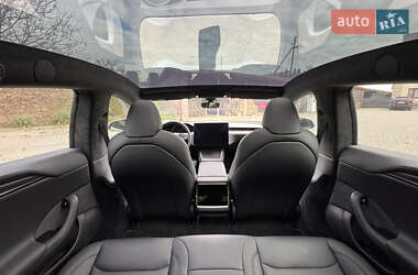 Лифтбек Tesla Model S 2024 в 