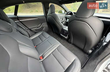 Лифтбек Tesla Model S 2024 в 