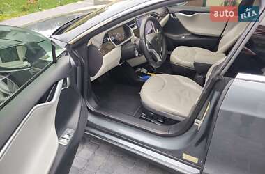 Ліфтбек Tesla Model S 2013 в 