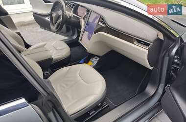 Ліфтбек Tesla Model S 2013 в 
