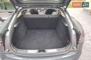 Ліфтбек Tesla Model S 2013 в 