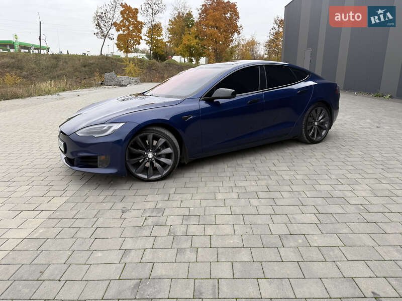 Лифтбек Tesla Model S 2017 в Хмельницком фото 3 Лифтбек Tesla Model S 2017 в Хмельницком