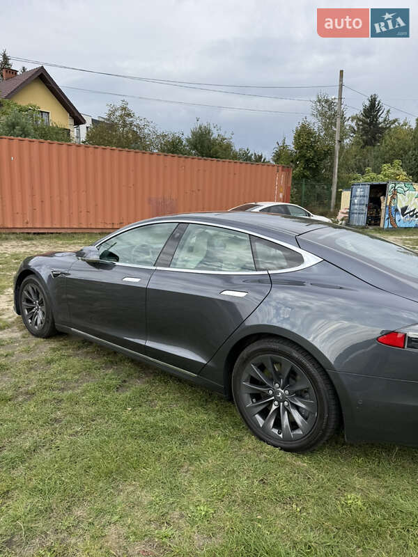 Лифтбек Tesla Model S 2018 в Львове фото 6 Лифтбек Tesla Model S 2018 в Львове