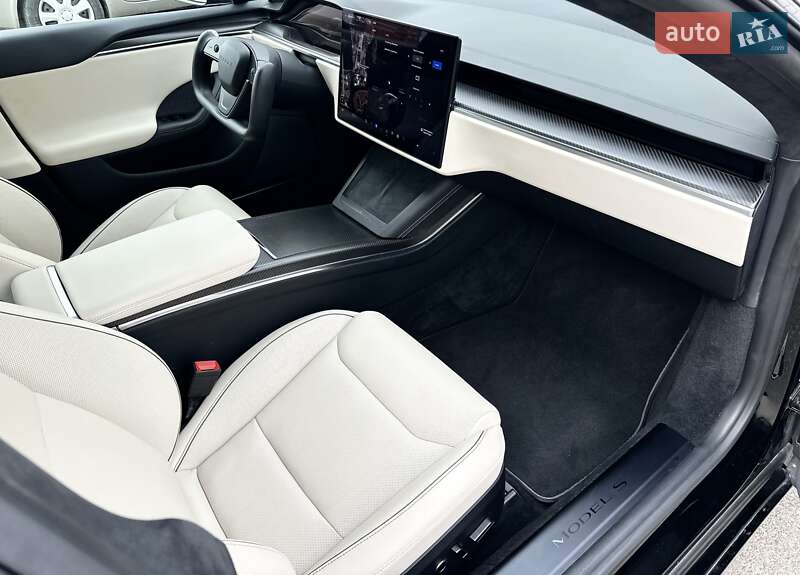 Лифтбек Tesla Model S 2021 в Киеве