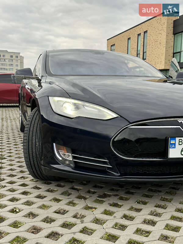 Ліфтбек Tesla Model S 2014 в Хмельницькому