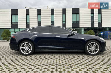 Лифтбек Tesla Model S 2014 в 