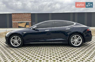 Лифтбек Tesla Model S 2014 в 