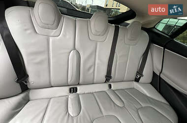 Лифтбек Tesla Model S 2014 в 