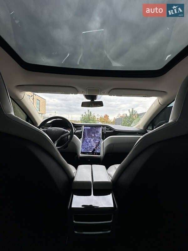 Ліфтбек Tesla Model S 2014 в Хмельницькому