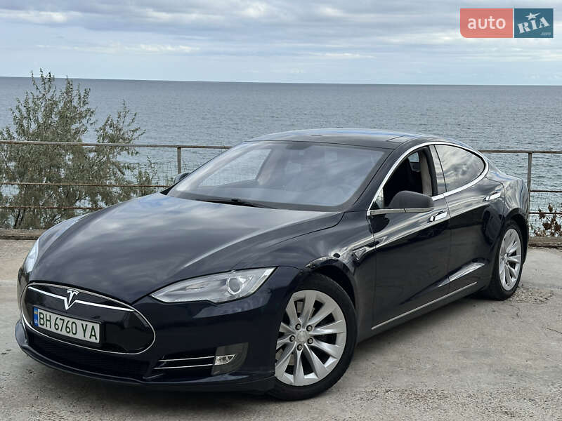 Лифтбек Tesla Model S 2013 в Одессе