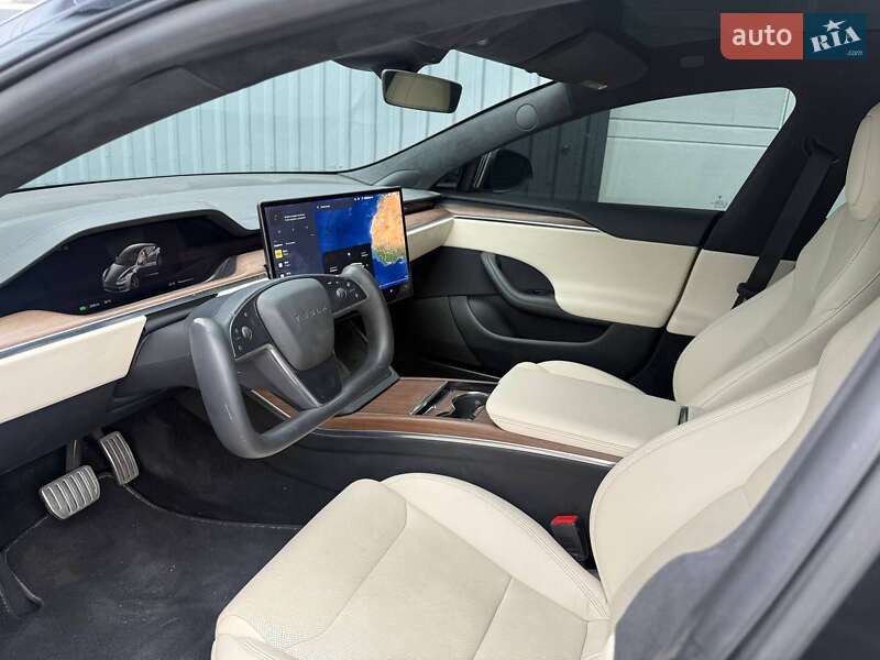 Лифтбек Tesla Model S 2022 в Днепре