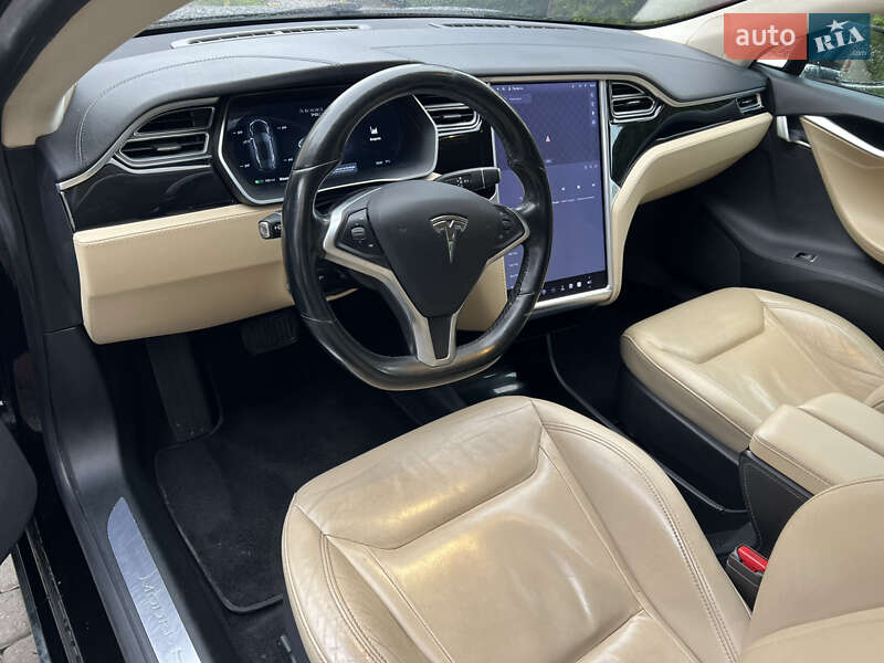 Лифтбек Tesla Model S 2015 в Львове фото 9 Лифтбек Tesla Model S 2015 в Львове