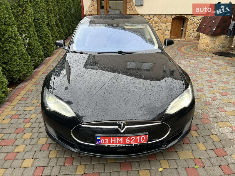 Лифтбек Tesla Model S 2015 в Львове фото 29 Лифтбек Tesla Model S 2015 в Львове