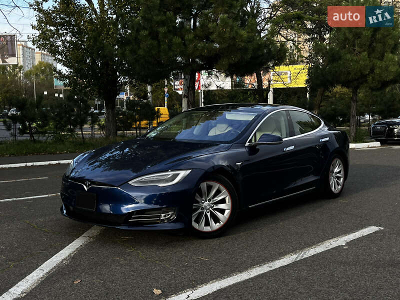 Tesla Model S 2017