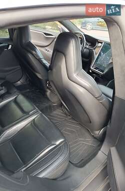 Лифтбек Tesla Model S 2014 в 