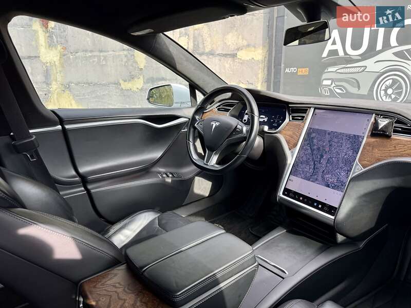 Лифтбек Tesla Model S 2017 в Харькове фото 12 Лифтбек Tesla Model S 2017 в Харькове