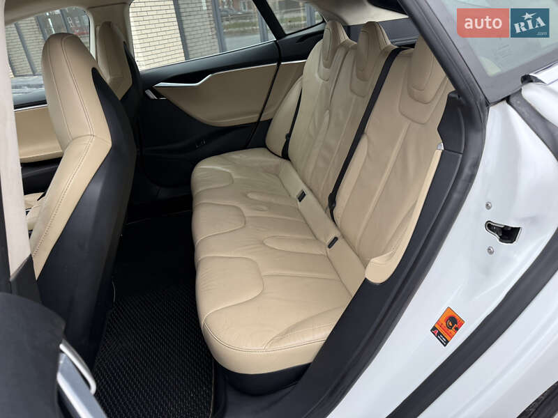 Ліфтбек Tesla Model S 2013 в Вінниці фото 9 Ліфтбек Tesla Model S 2013 в Вінниці