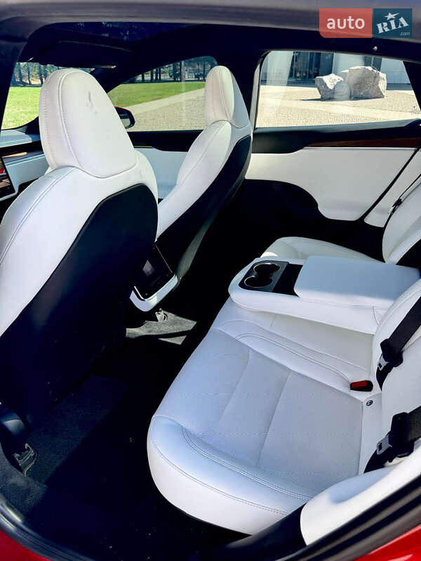 Ліфтбек Tesla Model S 2023 в Запоріжжі