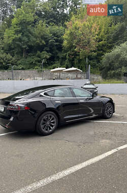 Лифтбек Tesla Model S 2020 в 
