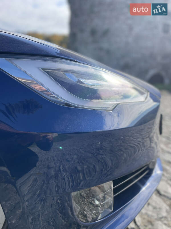 Ліфтбек Tesla Model S 2016 в Кам'янець-Подільському