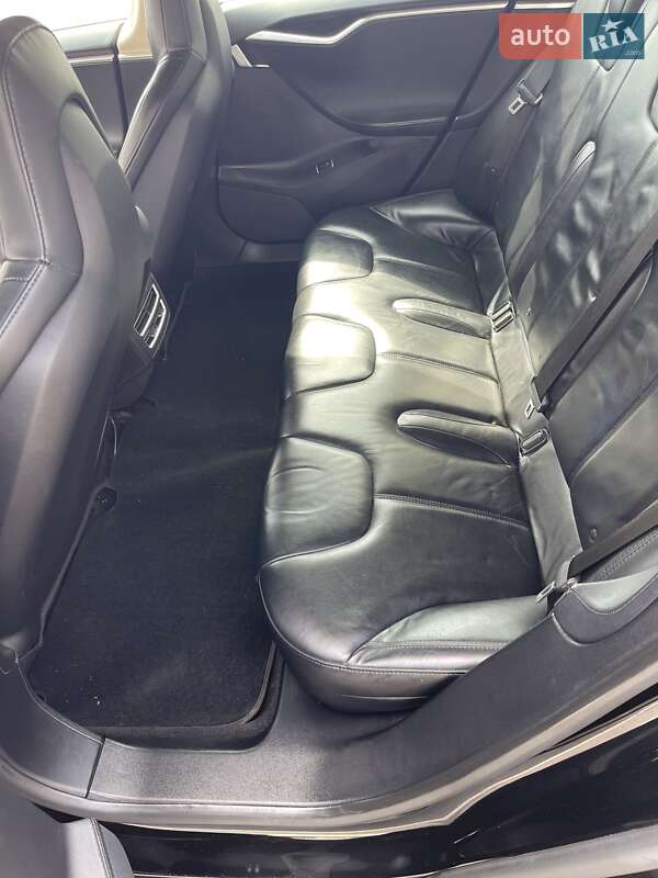 Ліфтбек Tesla Model S 2013 в Мукачевому фото 24 Ліфтбек Tesla Model S 2013 в Мукачевому