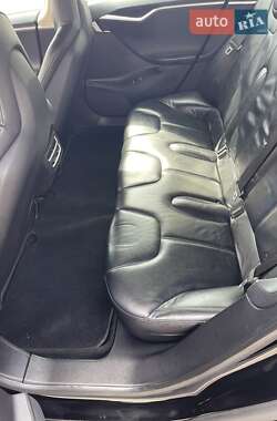 Ліфтбек Tesla Model S 2013 в 
