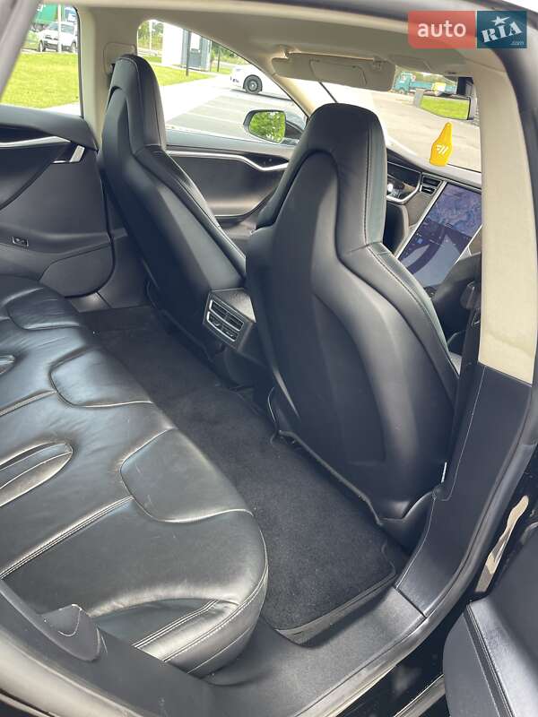 Ліфтбек Tesla Model S 2013 в Мукачевому фото 32 Ліфтбек Tesla Model S 2013 в Мукачевому