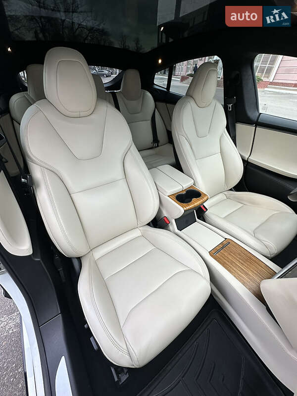 Ліфтбек Tesla Model S 2020 в Одесі фото 13 Ліфтбек Tesla Model S 2020 в Одесі