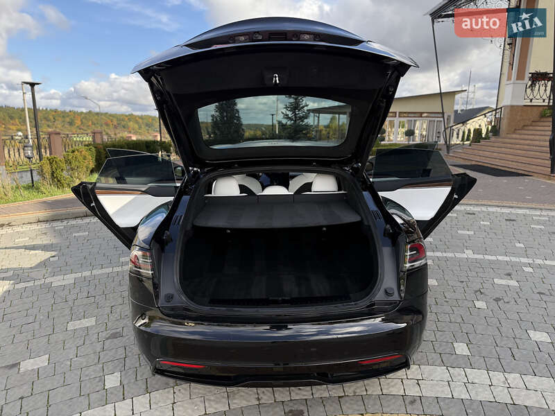 Лифтбек Tesla Model S 2024 в Дрогобыче