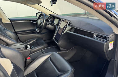 Лифтбек Tesla Model S 2016 в 