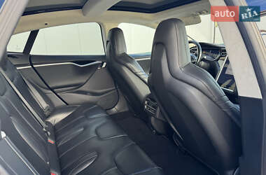 Лифтбек Tesla Model S 2016 в 