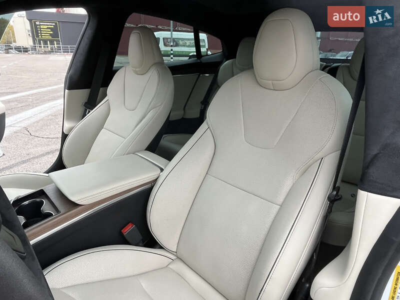 Ліфтбек Tesla Model S 2021 в Києві