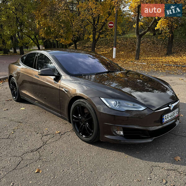 Лифтбек Tesla Model S 2013 в Кропивницком фото 3 Лифтбек Tesla Model S 2013 в Кропивницком