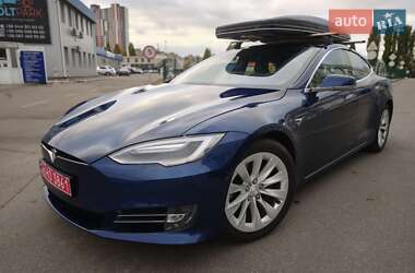 Лифтбек Tesla Model S 2017 в Киеве