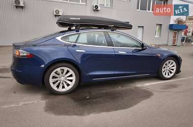 Лифтбек Tesla Model S 2017 в Киеве